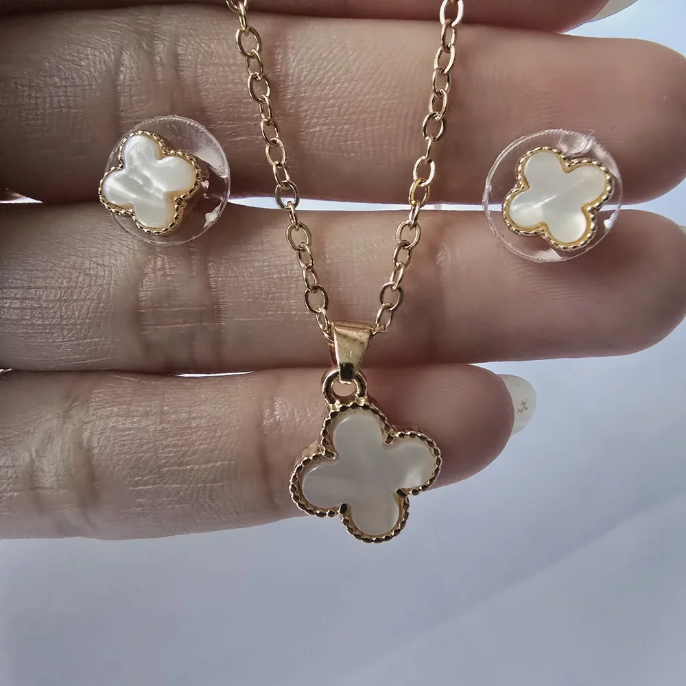 Fashion Jewelry Gold-Tone Necklace and Studs‎ with White Mother-of-Pearl Clover